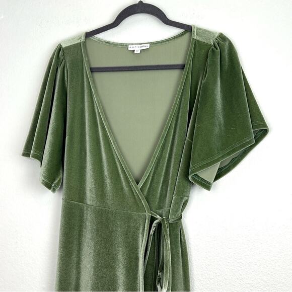 Baltic Born | Liza Olive Sage Green Velvet Short Sleeve Maxi Wrap Dress M - Picture 3 of 12